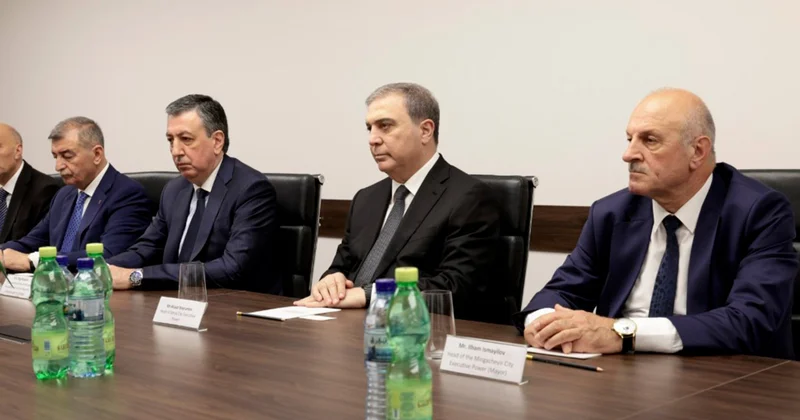 Niyazi Bayramov Tbilisi Şəhər Məclisinin sədri və şəhərin vitse meri ilə görüşüb Fotolar