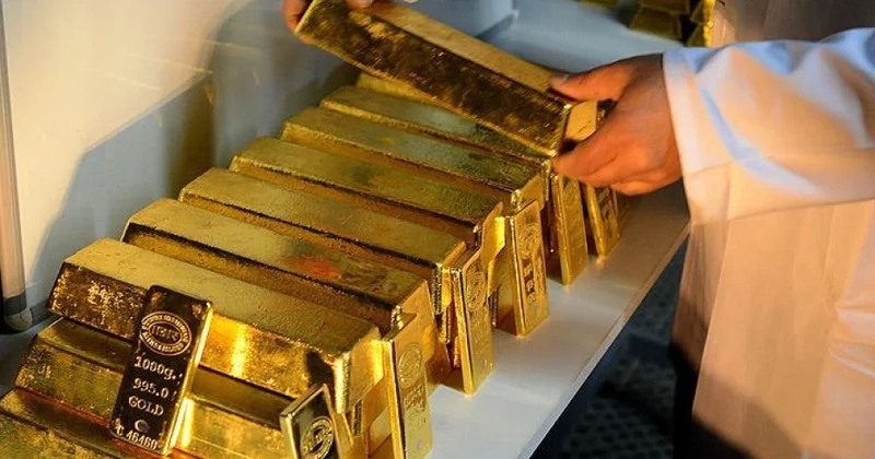 Золото подорожало на мировом рынке на 33 доллара