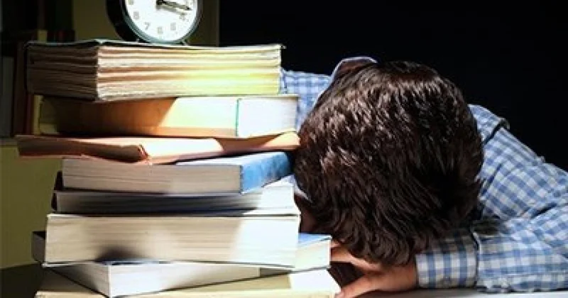 Psixoloqdan imtahan həyəcanına qarşı təsirli üsullar: Panika anında nə etmək lazımdır?