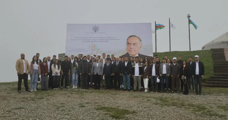 “Milli kimliyin formalaşmasında mənəvi dəyərlərin rolu”