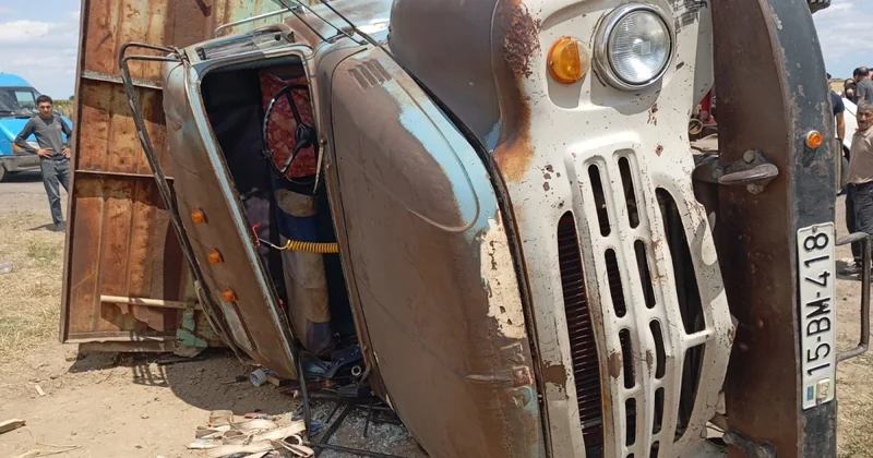 Cəlilabadda yol qəzası olub, xəsarət alanlar var FOTO
