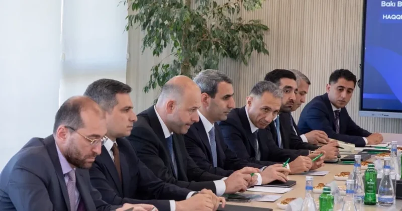 Dövlət qurumlarının nümayəndələri Bakı Limanında görülmüş işlərlə tanış olublar
