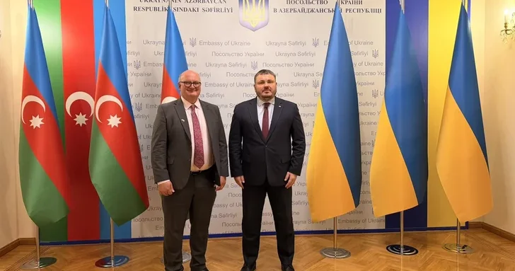 Украина и Великобритания обсудили в Баку вопросы безопасности и гуманитарного взаимодействия