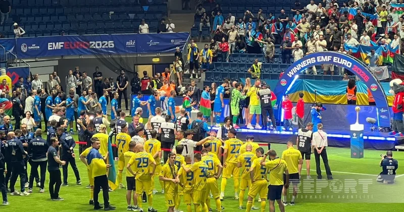 Азербайджанская сборная награждена после победы на чемпионате Европы