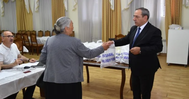 Yasamalda 4000 şəxs qurban payı ilə təmin olundu FOTOLAR
