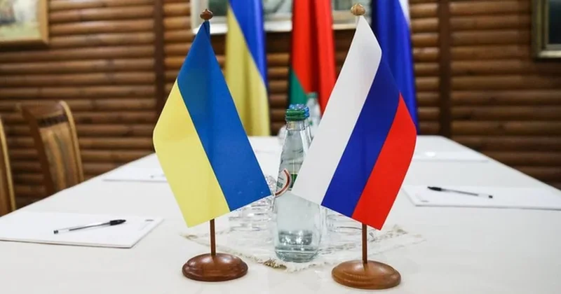 ФРГ, Франция и Британия обсуждают запуск переговоров между Украиной и РФ