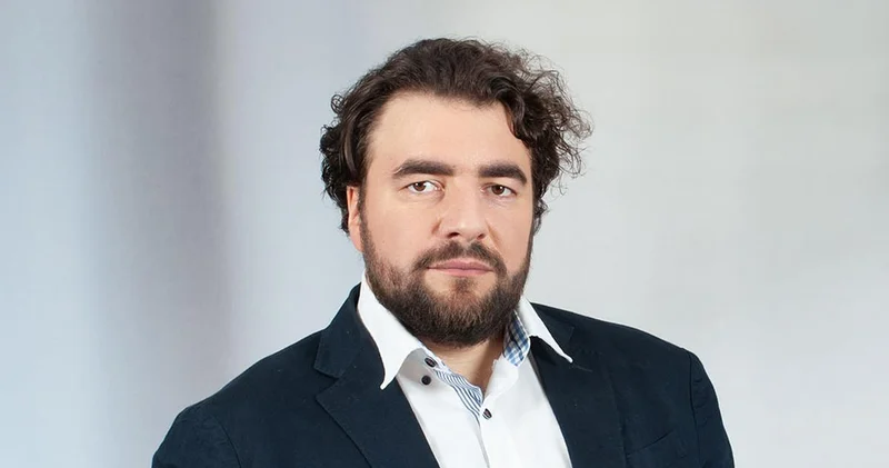 “Kreml yalnız bir şeyi poza bilər...”