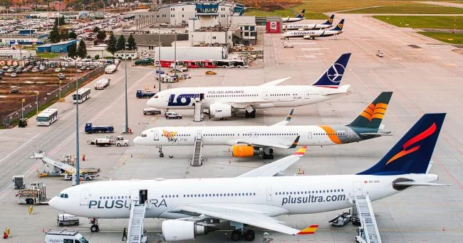 Sloveniya İsrail təyyarəsi ilə turist daşıyanlar üçün hava limanını bağlayır