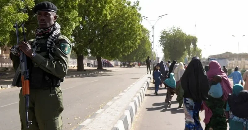 Nigeriyada silahlı şəxslər yeddi şagirdi qaçırıblar