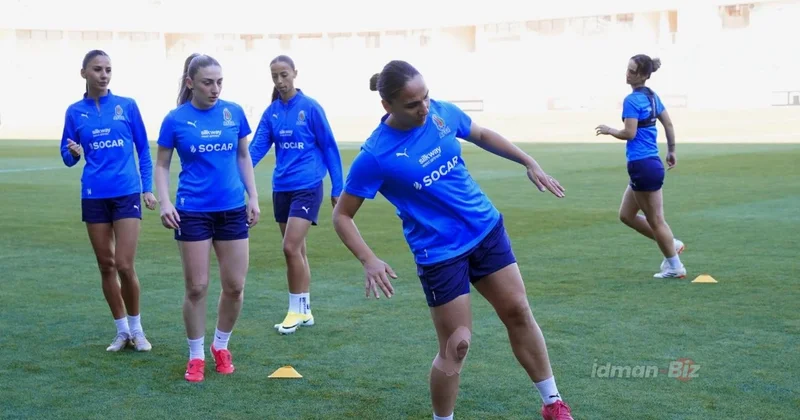 Qadın futbol millimiz Macarıstanla oyuna hazırlaşır FOTO