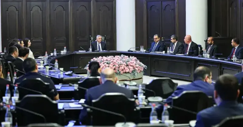 İrəvanda bu gün qəbul edilən qərar Rusiyanın təzyiqlərinə görə imiş TƏHLİL
