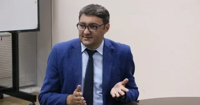 Tramp və Putin Zelenskiyə qarşı birgə mübarizə aparırlar Əziz Əlibəyli