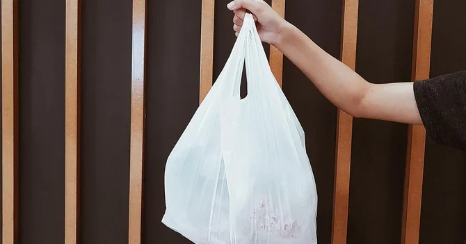 İranla bağlı gərginlik Yaponiyada plastik məhsul qıtlığı yaradıb