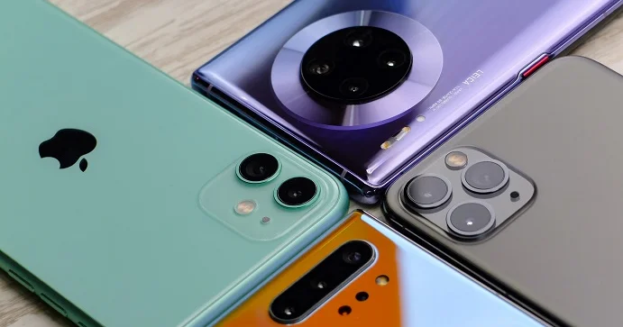 Azərbaycanın smartfon bazarında Samsung un payı artıb