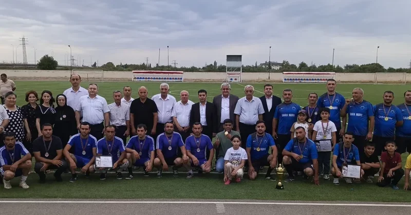 Qara Nuru məktəbi çempion OLDU FOTOLAR