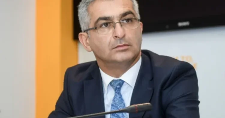 Elm və Təhsil Nazirliyinə yeni səlahiyyətlər verilsin TƏKLİF