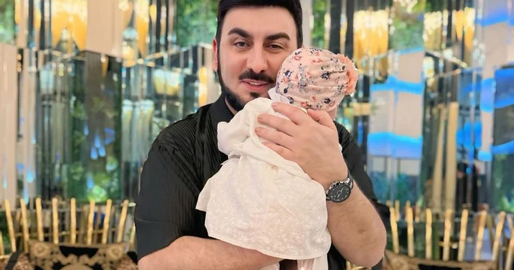 Uşağım surroqat anadan dünyaya gəlib