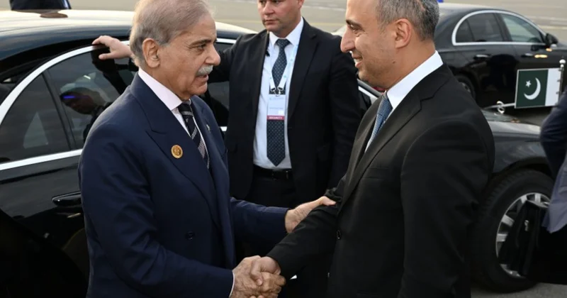 Şahbaz Şərif Azərbaycanı tərk etdi