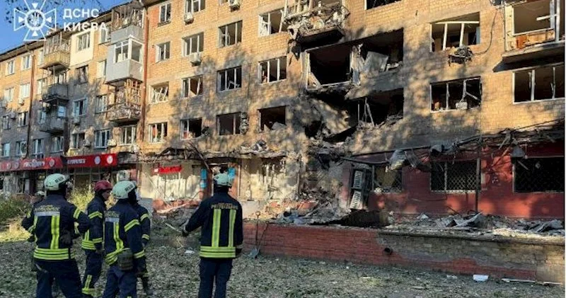 Rusiya Kiyevi bombalayıb