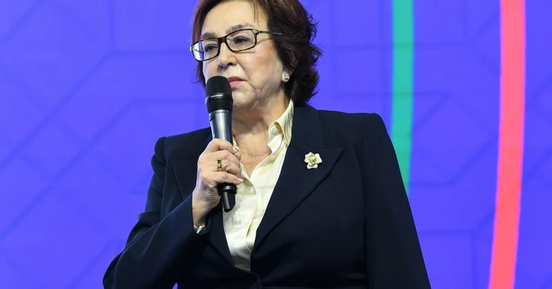 Малейка Аббасзаде: С 2026 года экзамены с числом участников менее 10 тыс. будут проводиться в электронном формате