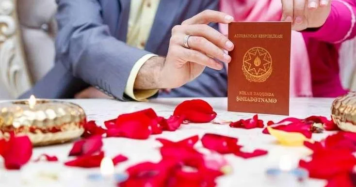 Qohum evliliklərini qadağan edən qanun təsdiqləndi