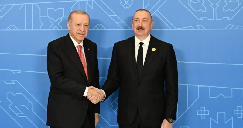İlham Əliyev Xankəndidəki Zirvə görüşündə çıxış etdi CANLI + YENİLƏNİB