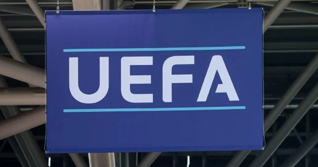 UEFA Barselona , Çelsi və digər klubları cərimələdi