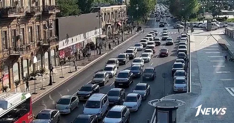 На каких улицах Баку 4 июля наблюдаются транспортные заторы? ФОТО