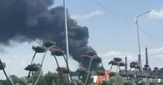 Rusların kimya zavodu dağıdıldı