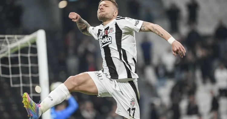 İtaliyalı hücumçu Beşiktaş dan getdi RƏSMİ