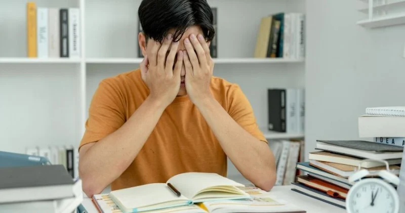 İmtahan həyəcanını azaltmaq üçün mütəxəssis tövsiyələri