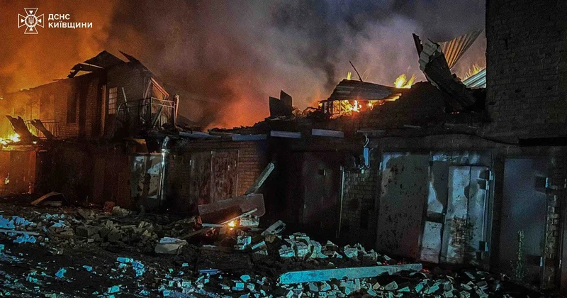 Rusiya gecə Kiyevə Kinjal , İsgəndər və 500 PUA ilə zərbə endirib