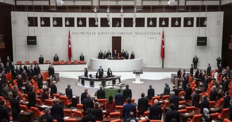 Türkiyədə 100 dən çox deputat xəstəxanaya yerləşdirildi