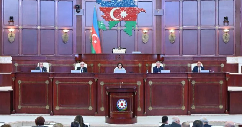 Konstitusiya Məhkəməsinin yeni təyin olunmuş hakimləri Milli Məclisdə and içib