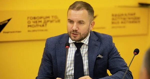 Paşinyan “çəhrayı ponilər dünyası”nda yaşayır Pritçin
