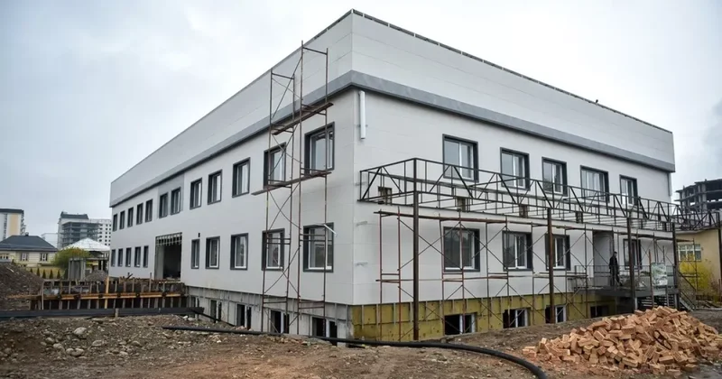 В Кыргызстане строят десятки объектов здравоохранения