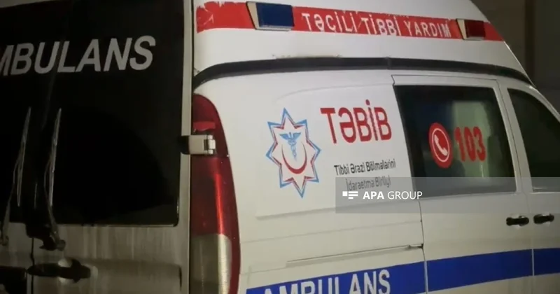 Qubada minik avtomobili yük avtomobilinə çırpılıb, iki nəfərin vəziyyəti ağırdır