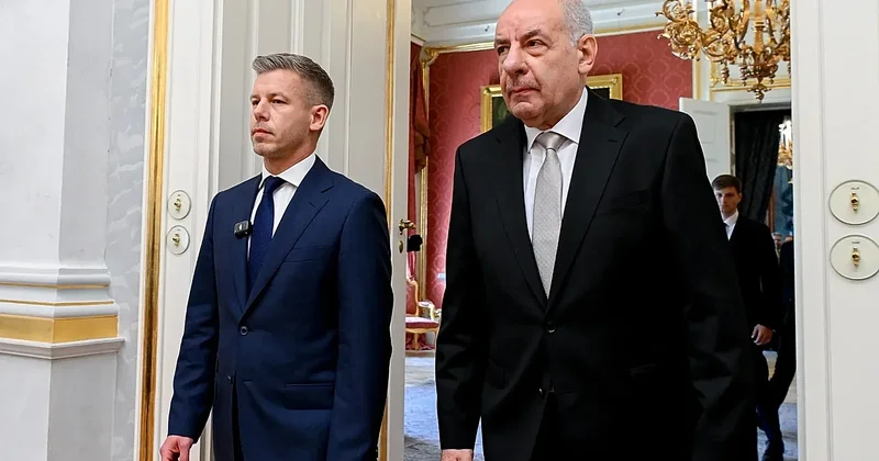 Мадьяр хочет отставки президента Венгрии Minval Politika