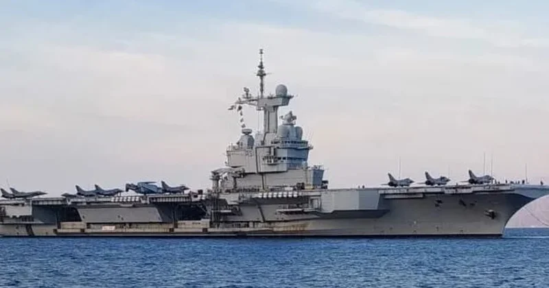 Макрон возвращает Шарля де Голль
