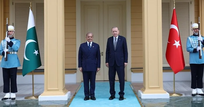 Ərdoğan Şəriflə görüşdü