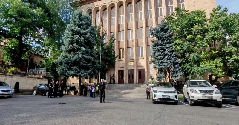 КС Армении отклонил требование оппозиции аннулировать итоги выборов