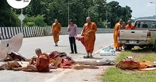 11 yaşlı sürücü maşınla buddist rahiblərinin karvanına çırpılıb 8 ölü