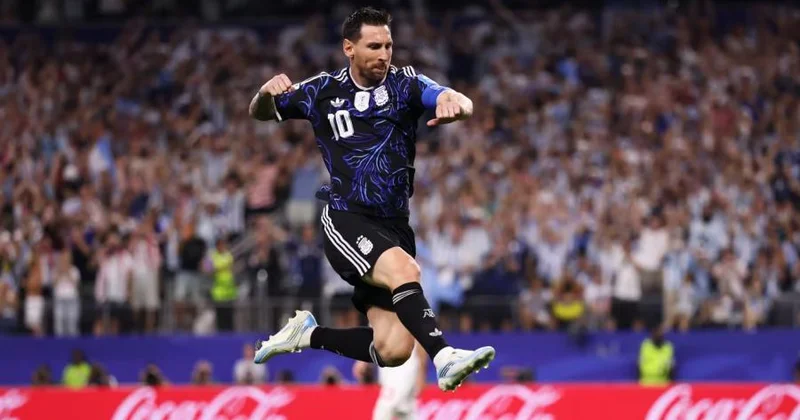 Bombardirlər siyahısı Messi yenidən zirvədə