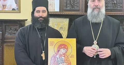 Kürdlər və yezidilər gürcü Kilsəsinə doluşublar FAKT