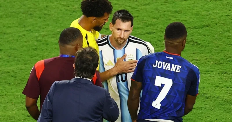 Messi: “Bu oyundan dərs çıxarmalıyıq”