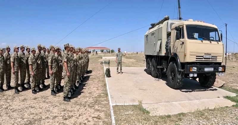 Əlahiddə Ümumqoşun Orduda hərbi vəzifəlilərlə növbəti təlim toplanışı keçirilib VİDEO
