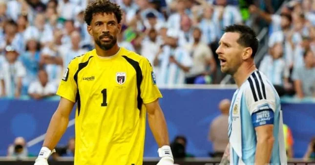 Messi 40 yaşlı Vozinyaya heyran qaldı