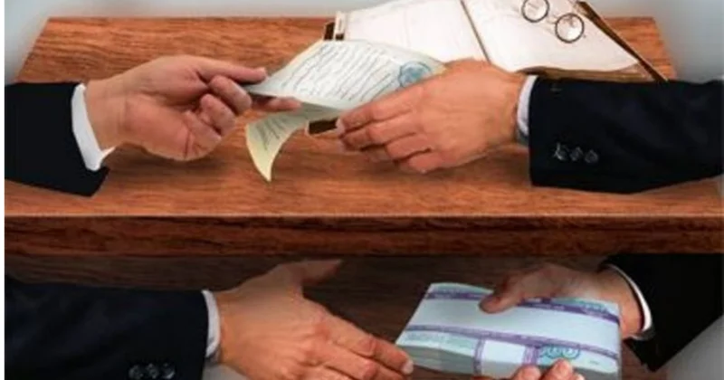 Gömrük Komitəsinin rüşvət alan şöbə rəisi ilə bağlı qərar açıqlandı