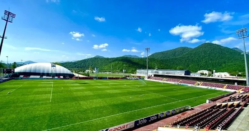 Nazirlik stadionun təmirinə 1,1 milyon manat xərcləyəcək