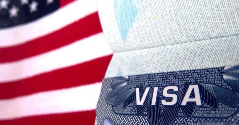 США запускают пилотную программу выдачи виз под залог в $15 тысяч
